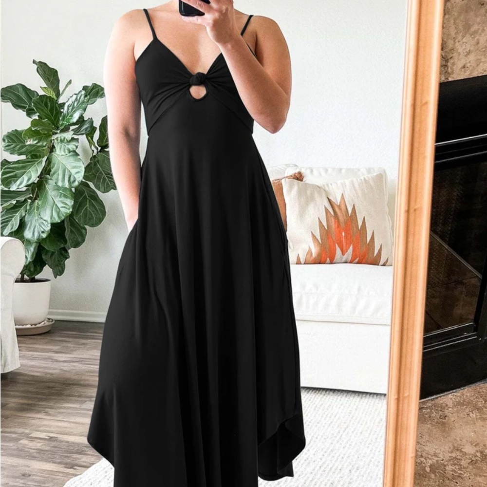 Sozy midi keyhole dress
